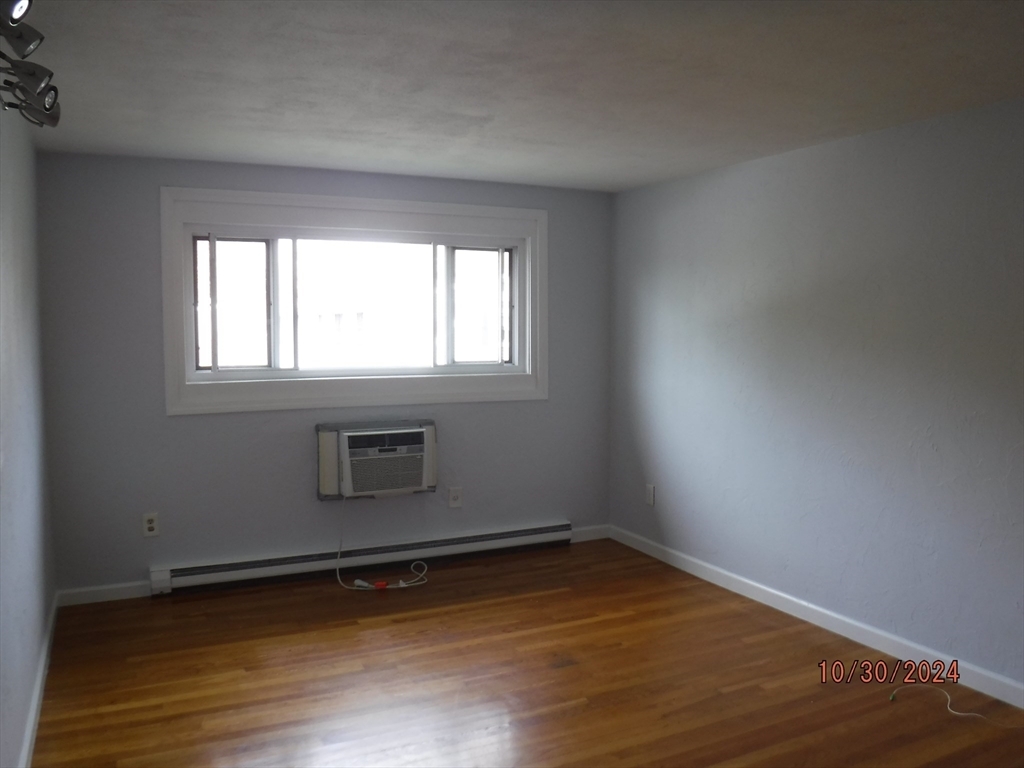 Property Photo:  35 Bayview Ter 10  MA 01923 