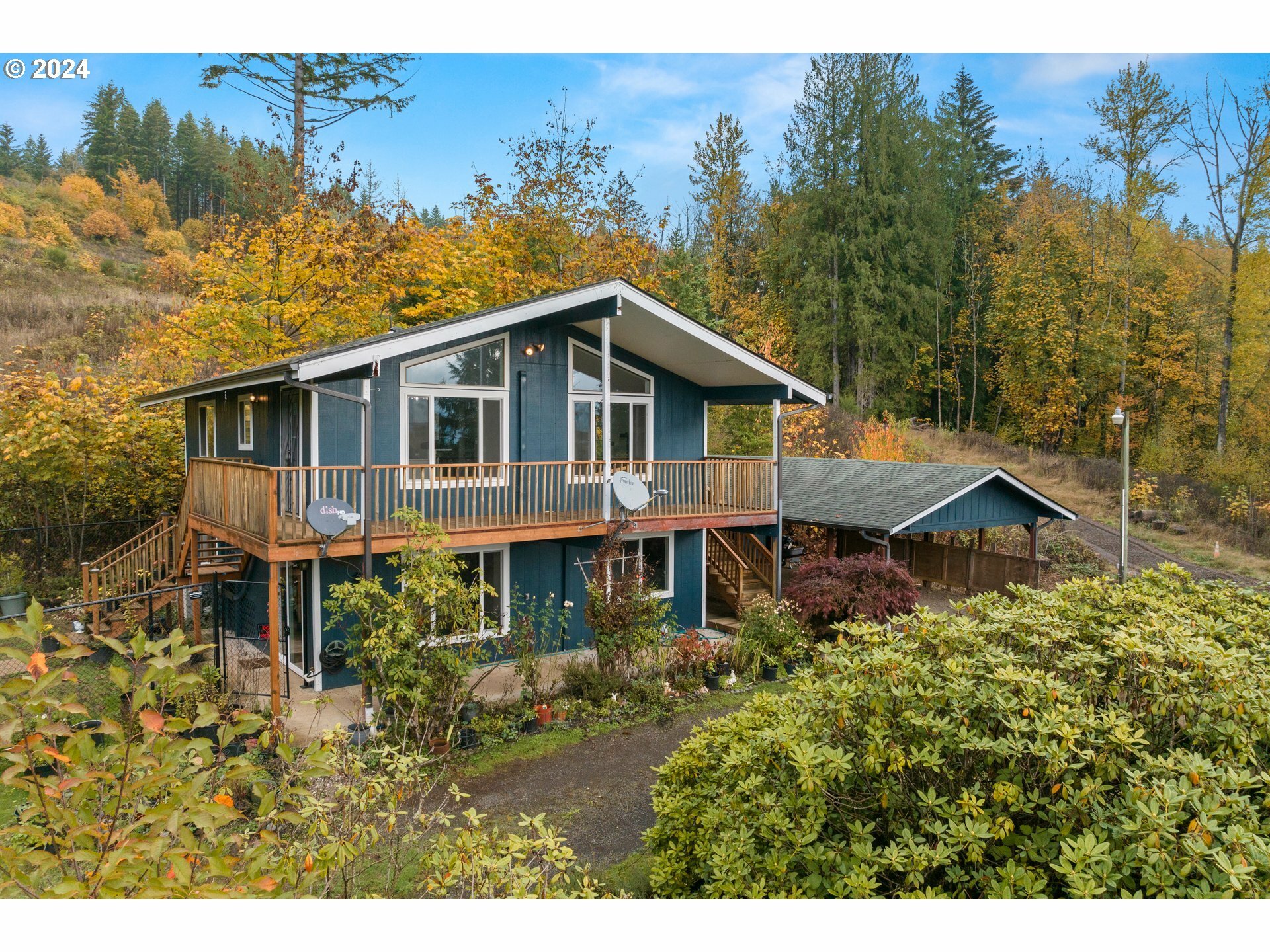 Property Photo:  830 Niemi Rd  WA 98674 