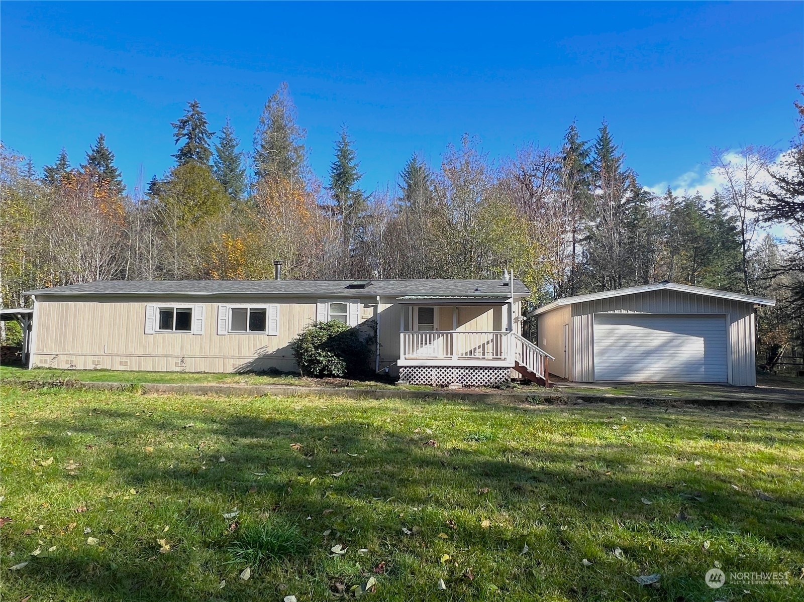 Property Photo:  652 E Daniels Road  WA 98584 