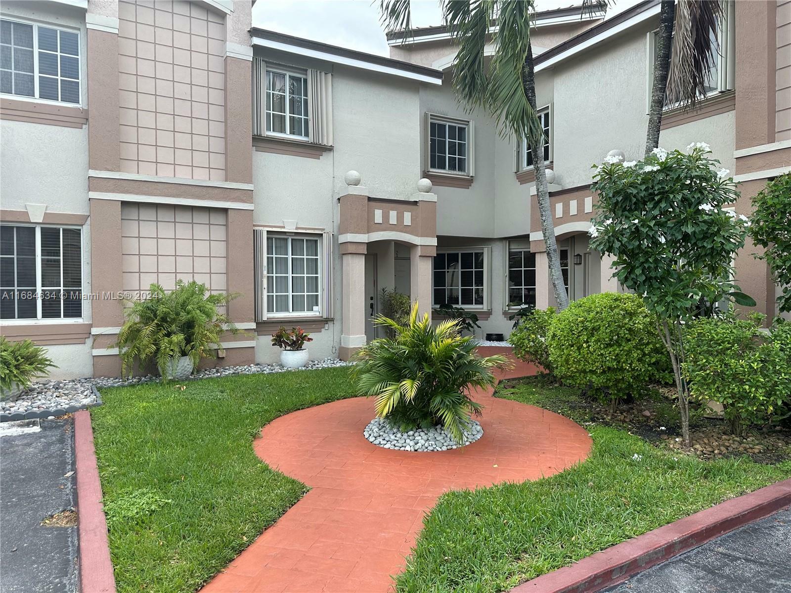 Property Photo:  8340 NW 10th St 7G  FL 33126 