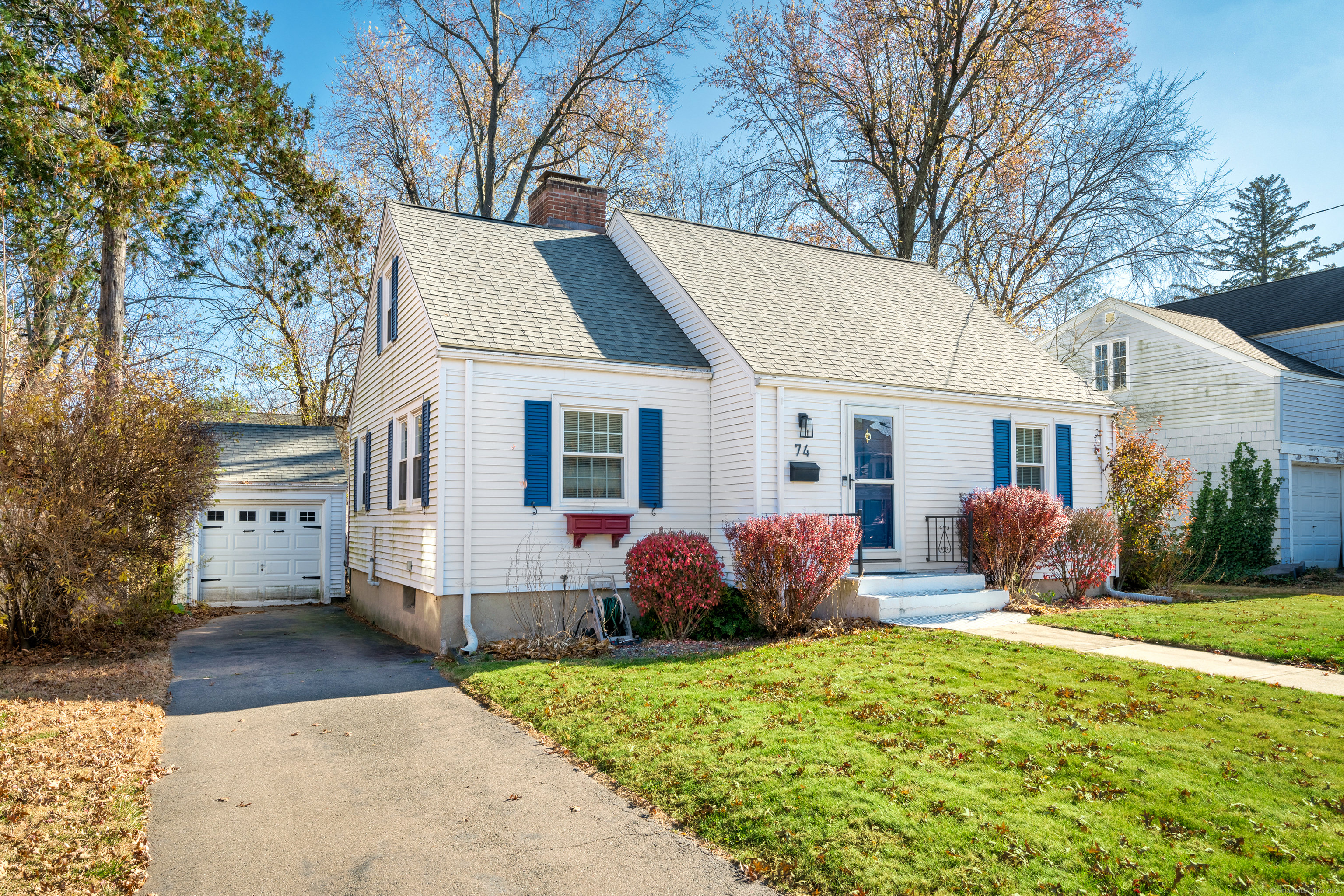 Property Photo:  74 Quaker Lane North  CT 06119 