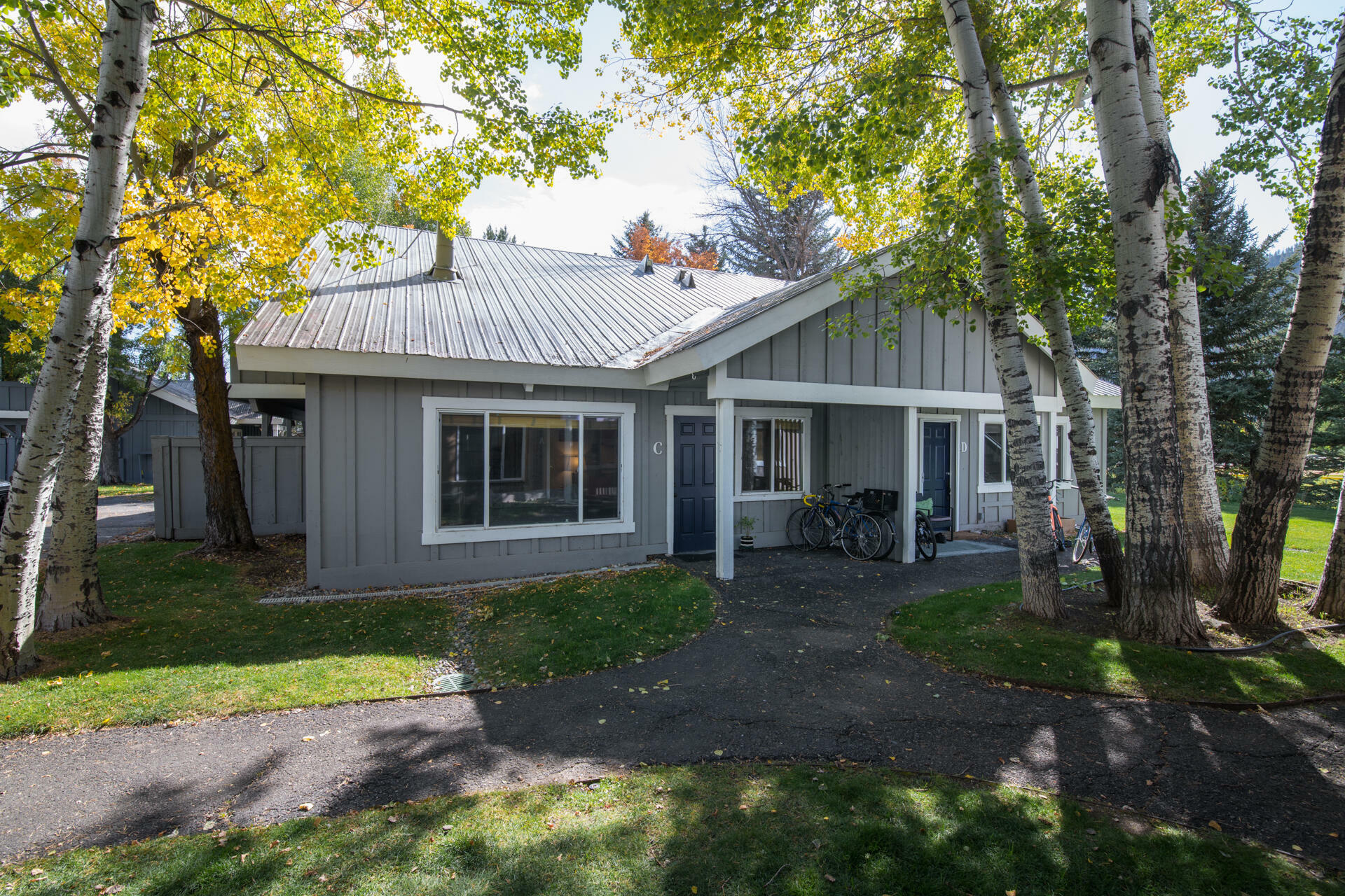 Property Photo:  237 Pinewood Lane C  ID 83340 