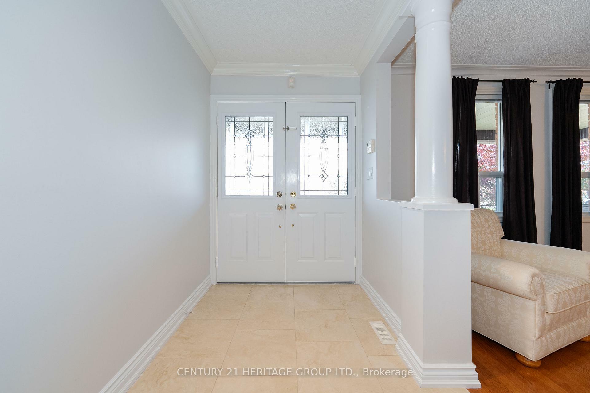 Property Photo: 125 Anthony Road ON M3K 1B7