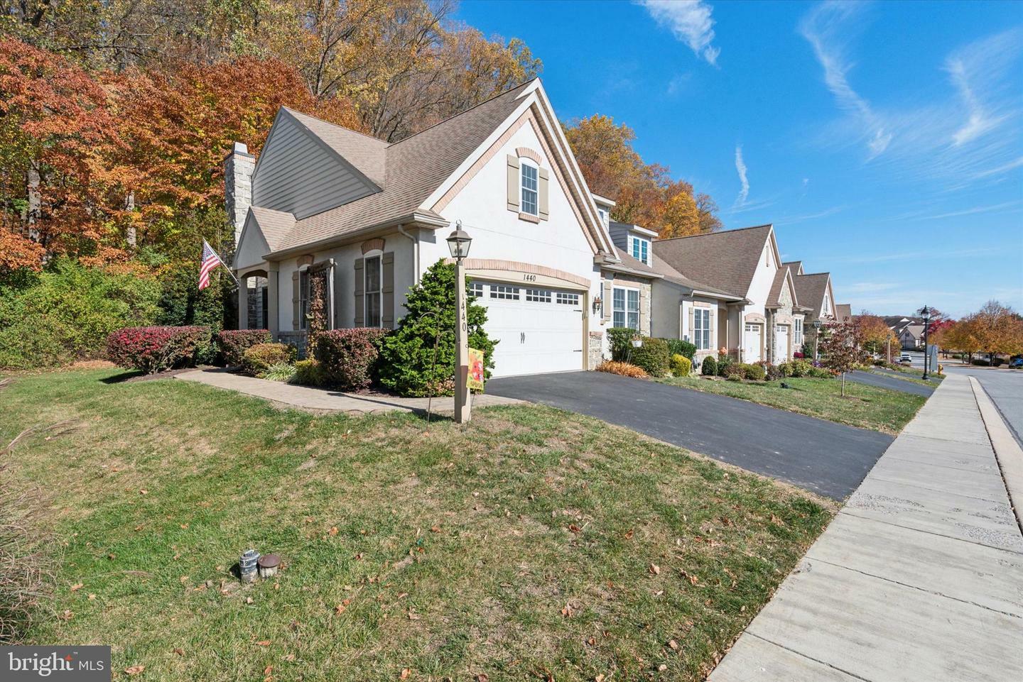 Property Photo:  1440 N Red Maple Way  PA 19335 