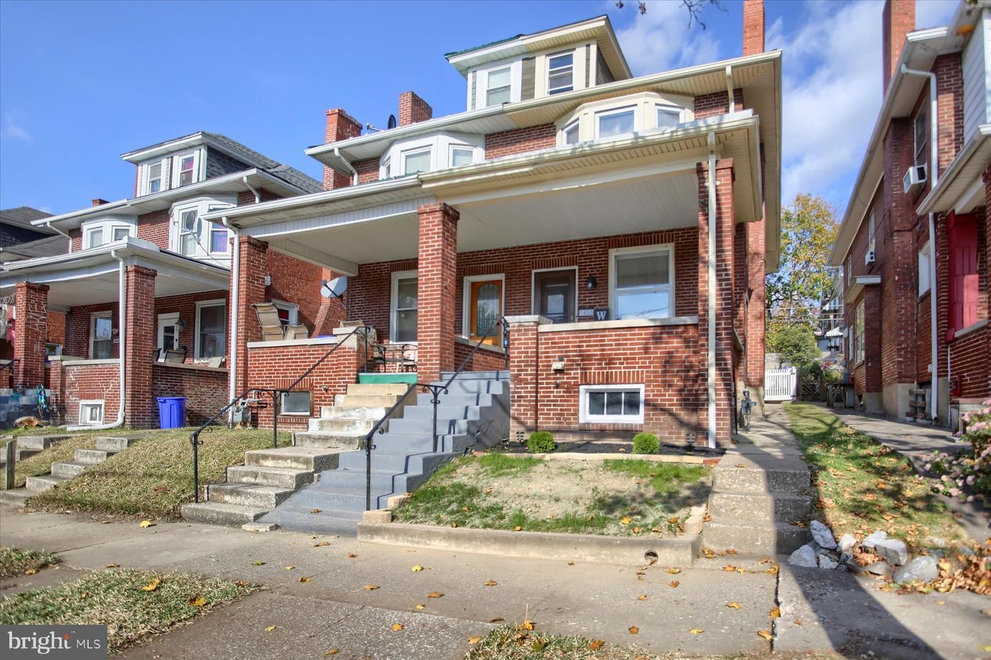 Property Photo:  1850 Holly Street  PA 17104 