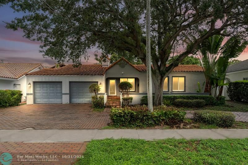 Property Photo:  805 SE 10th St  FL 33316 