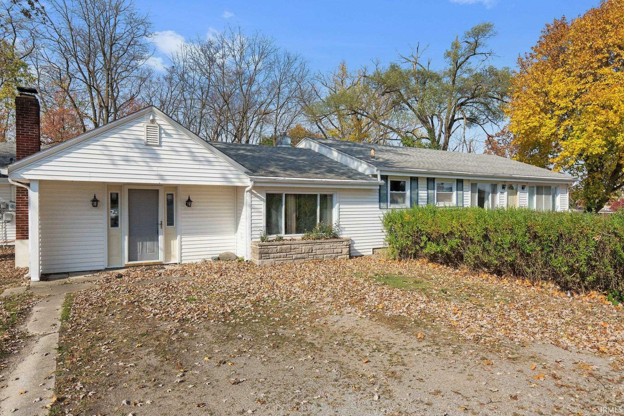 Property Photo:  2802 Bellaire Drive  IN 46804-3003 