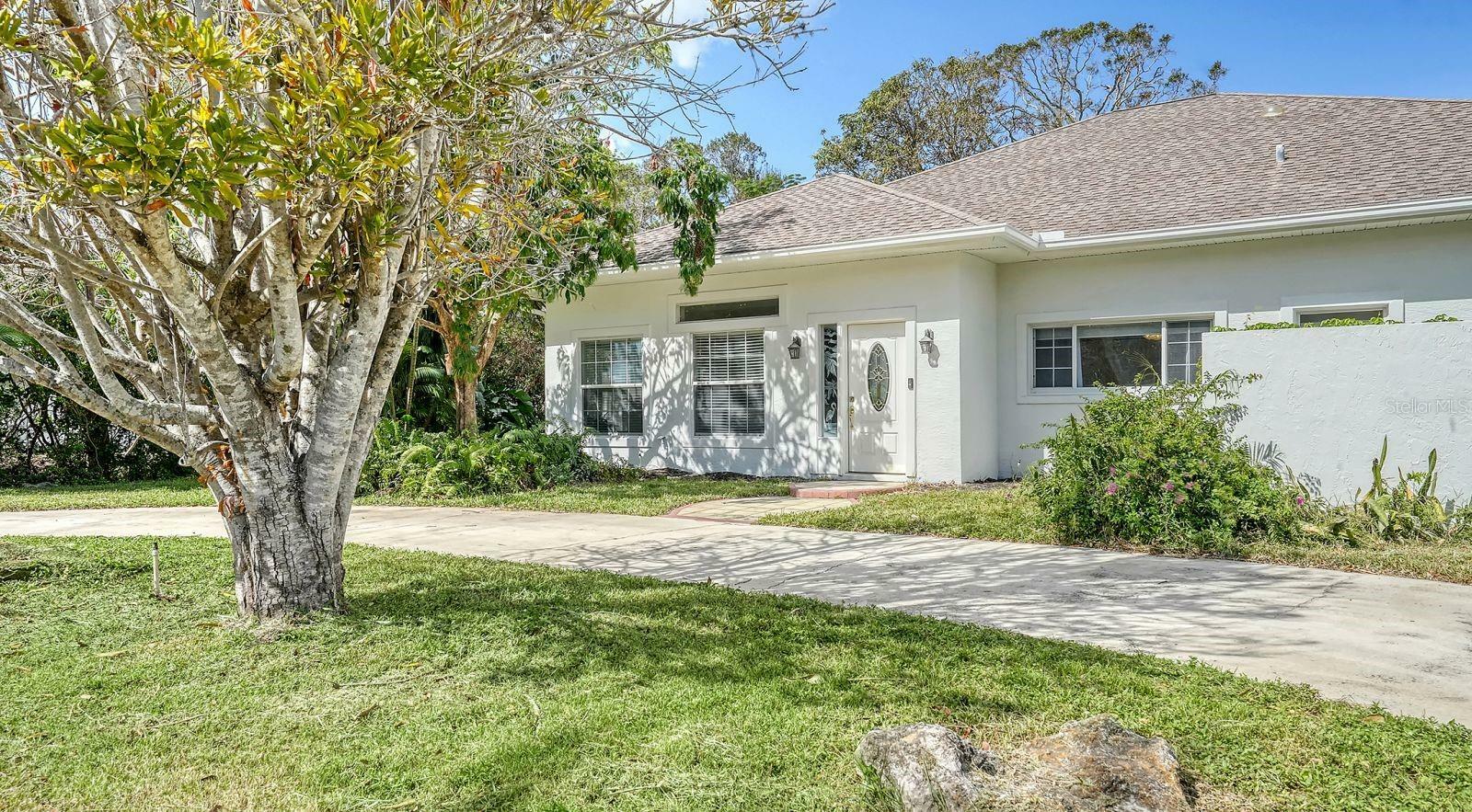 Property Photo:  1789 Loma Linda Street  FL 34239 