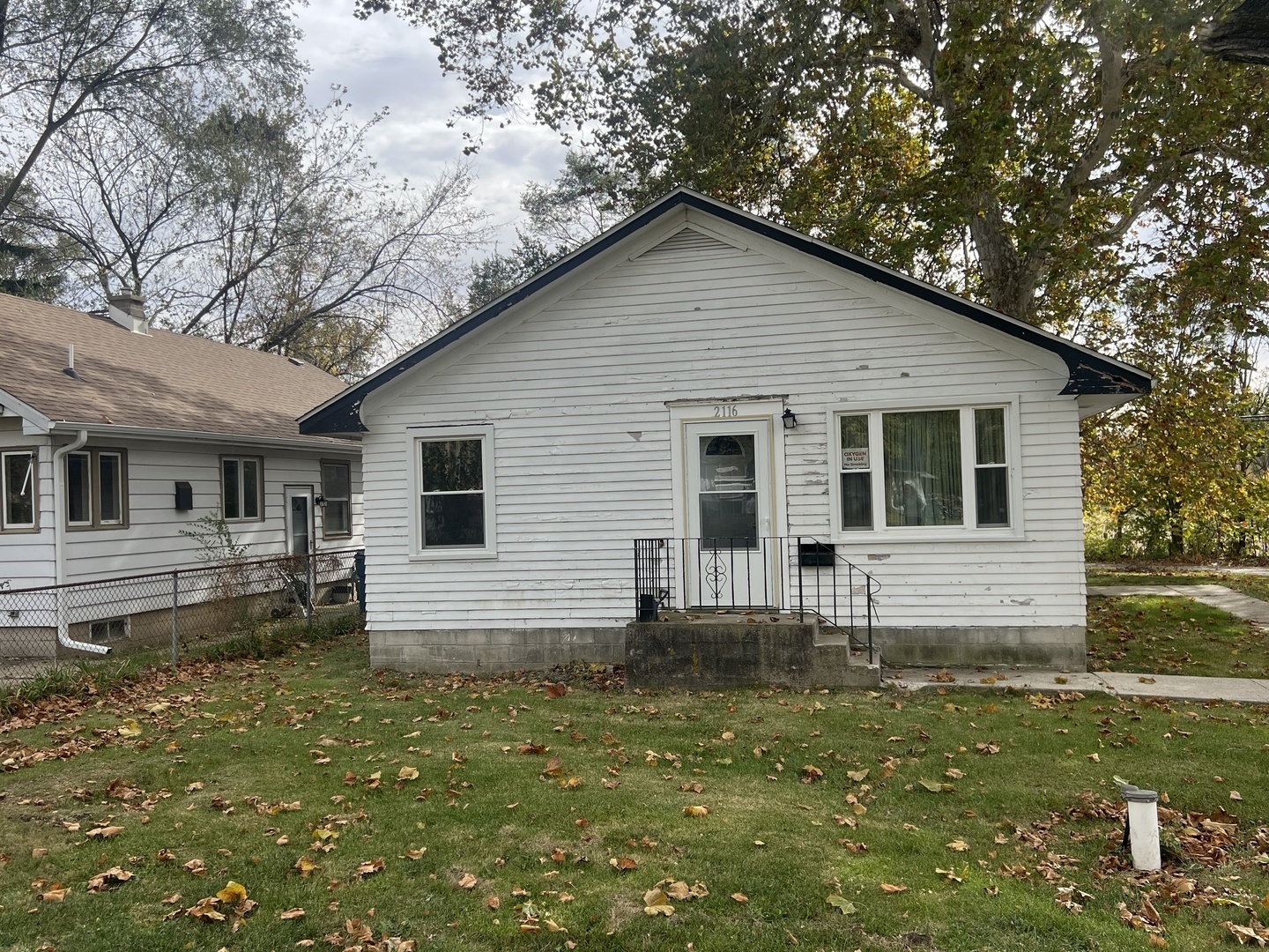 Property Photo:  2116 E Washington Street  IL 60433 