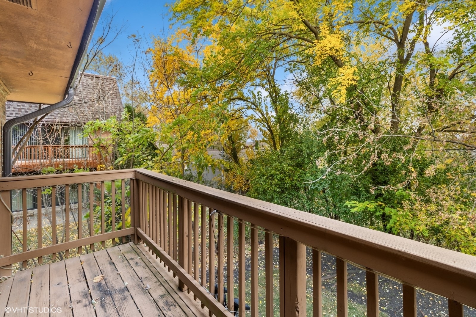 Property Photo:  131 W Lake Cook Road  IL 60074 