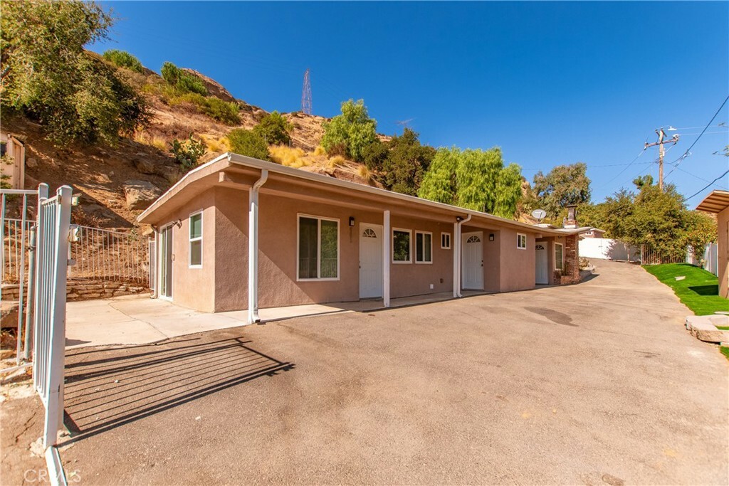 Property Photo:  681 Box Canyon Road  CA 91304 