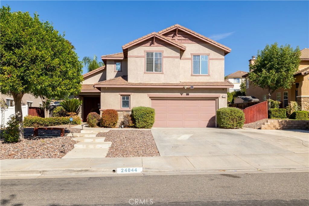 Property Photo:  24044 Plata Court  CA 92595 