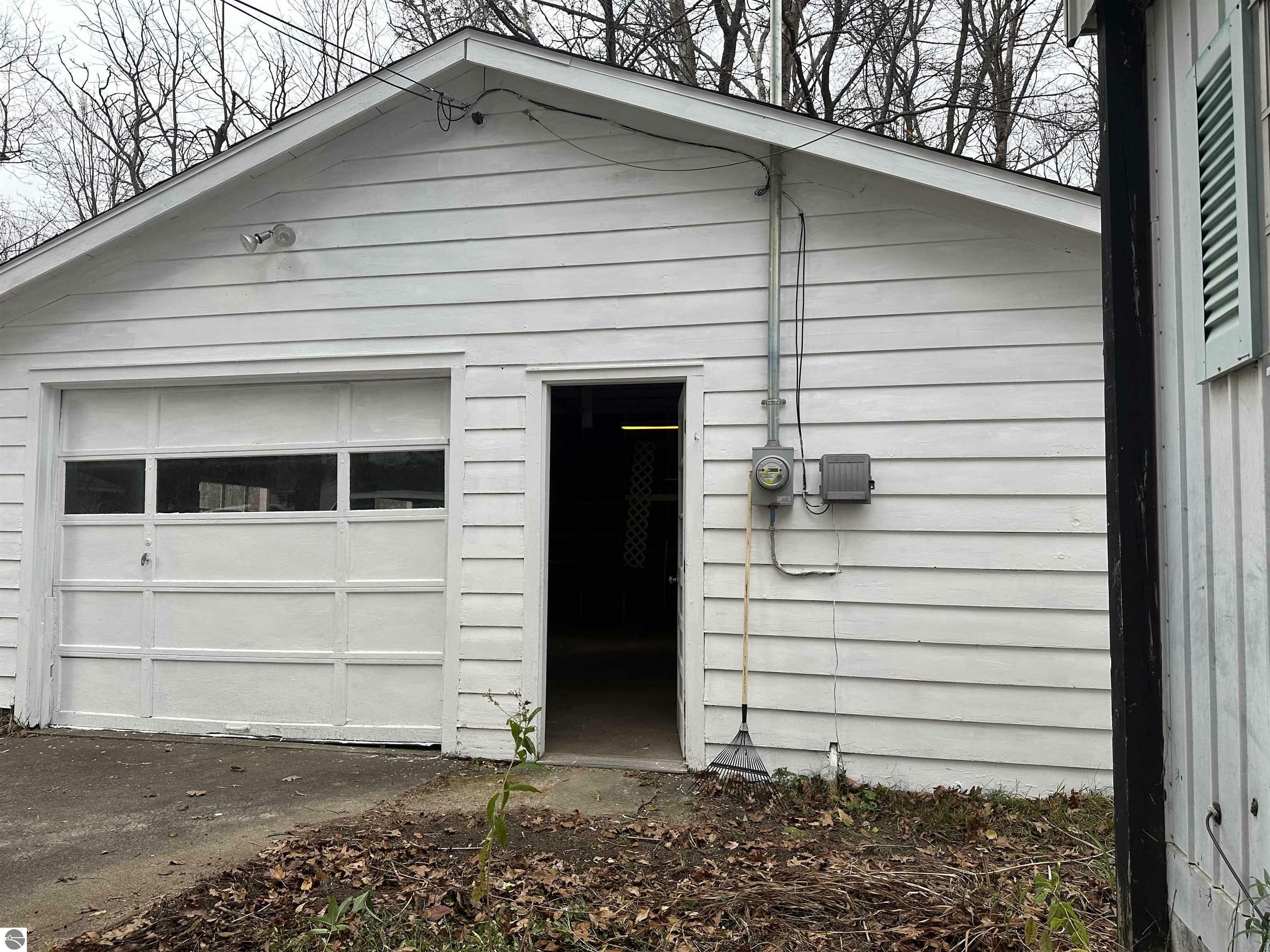 Property Photo:  4465 Filter Road  MI 48625 