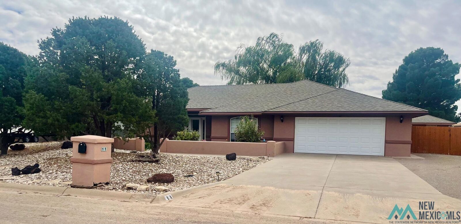 Property Photo: 11 El Arco Iris NM 88201