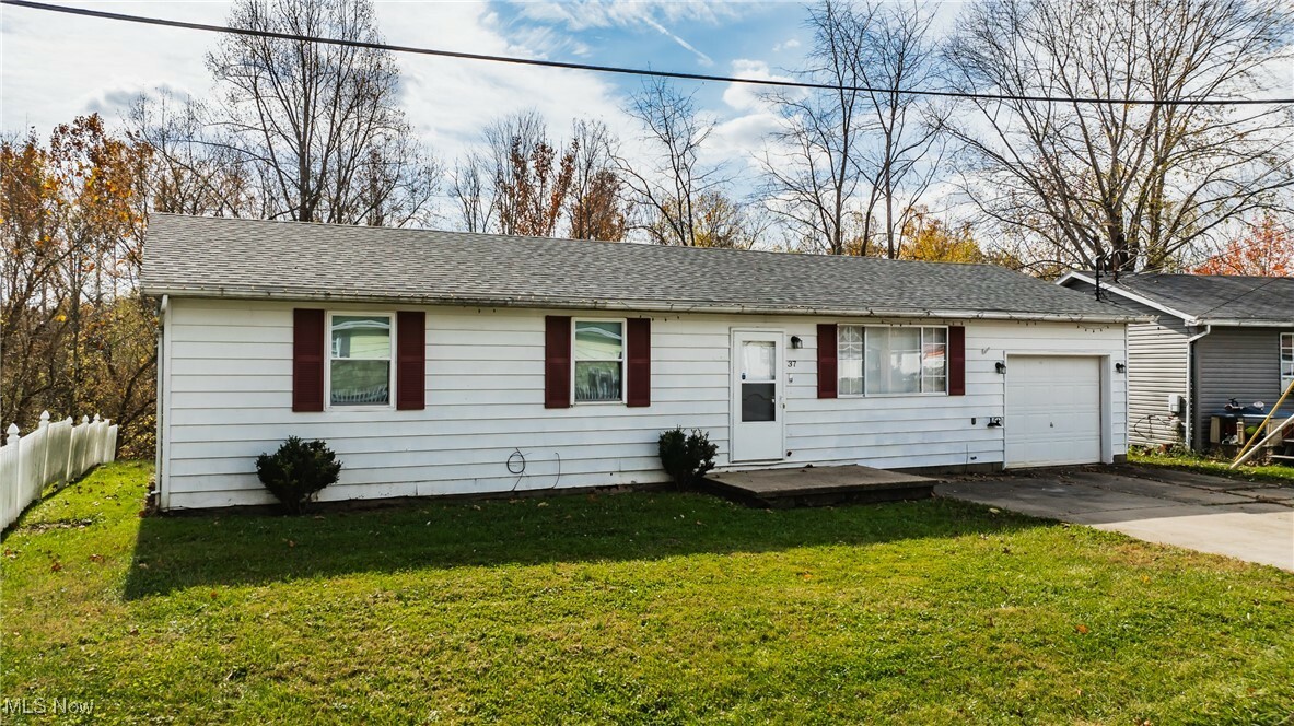 Property Photo:  37 Elm Street  WV 26142 