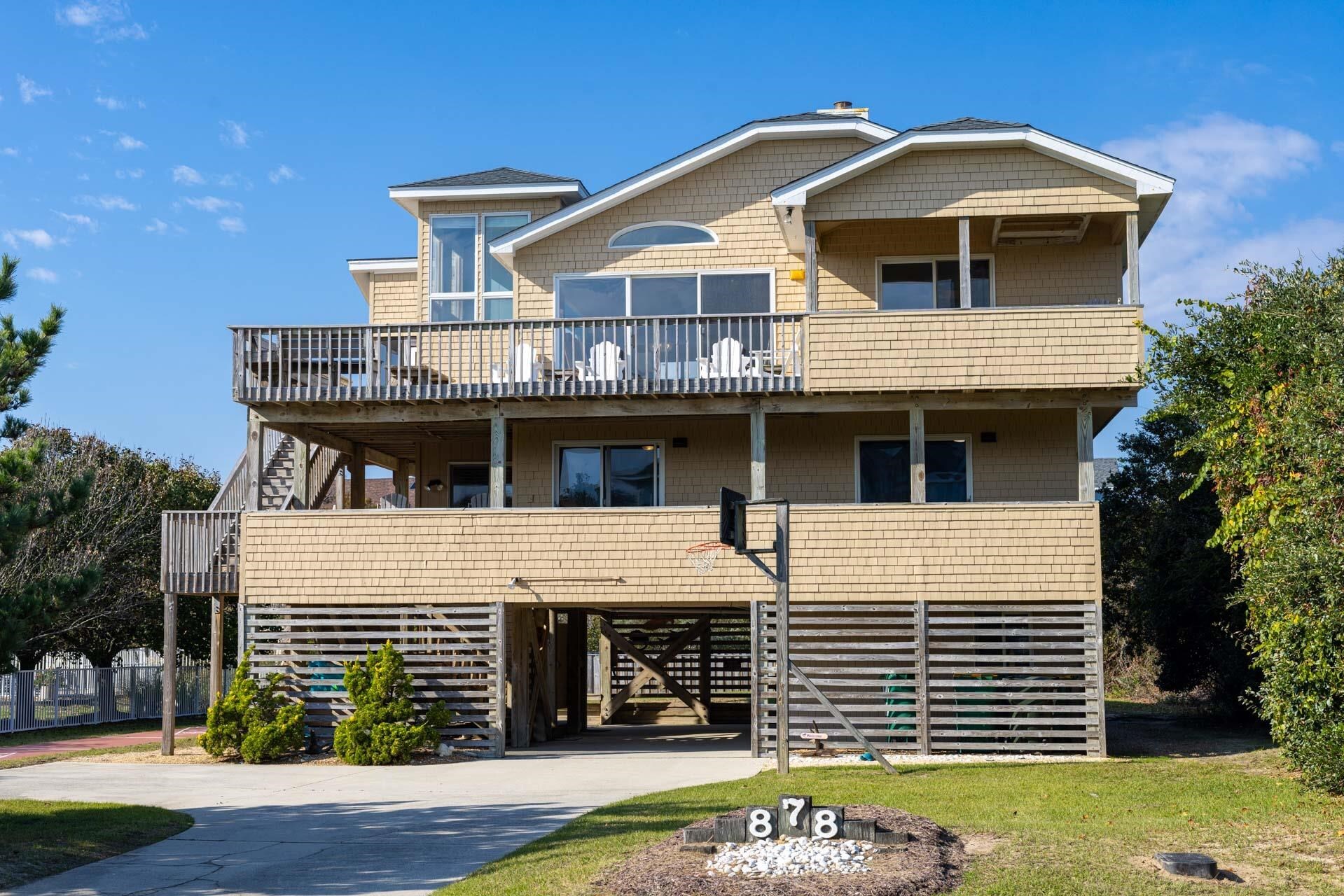 Property Photo: 878 Whalehead Drive NC 27927