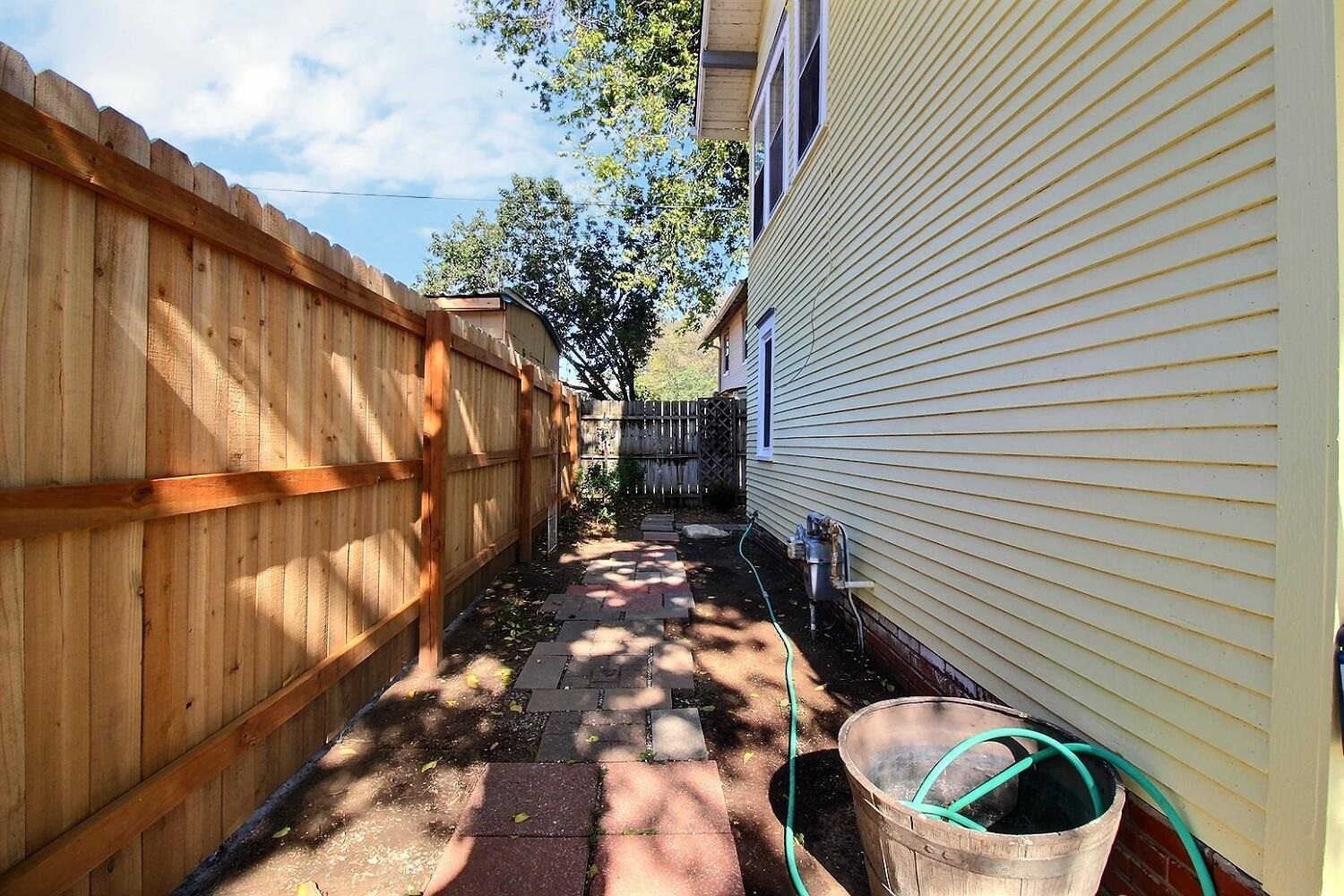 Property Photo:  1710 W Harrison  KS 67203 