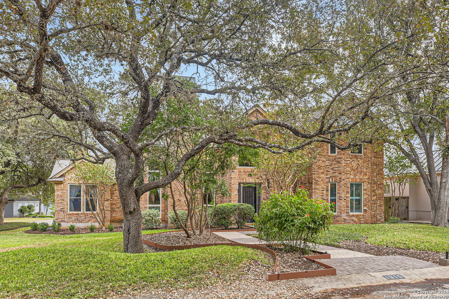 Property Photo:  1310 Twilight Rdg  TX 78258 