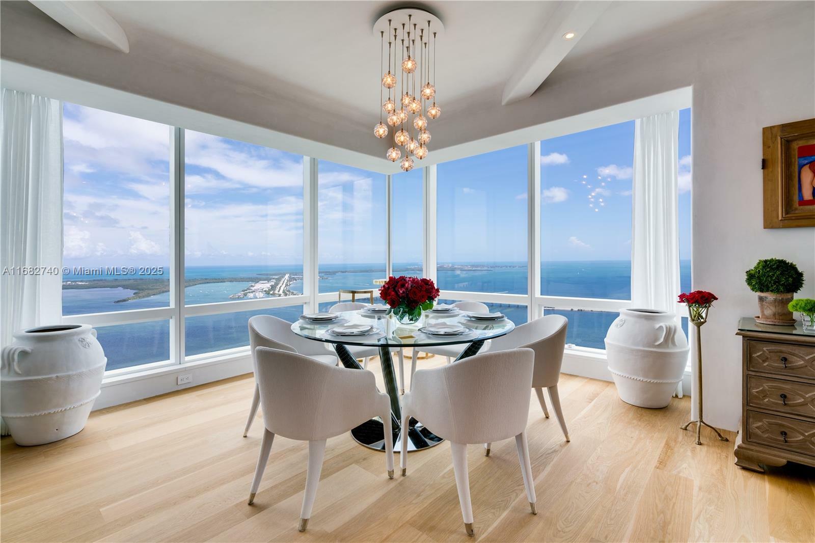 Property Photo: 1425 Brickell Ave 55F FL 33131