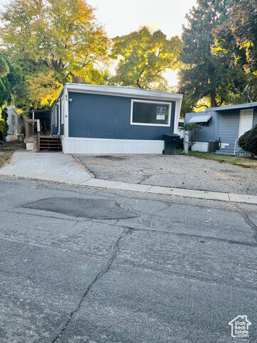 Property Photo: 5100 S 1050 W B79 UT 84405