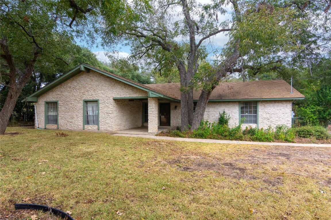 Property Photo:  5208 Rambling Range  TX 78727 