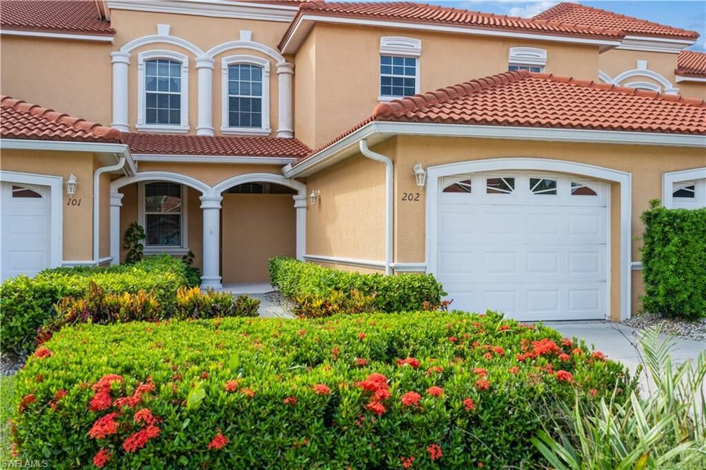Property Photo:  14070 Eagle Ridge Lakes Dr 202  FL 33912 