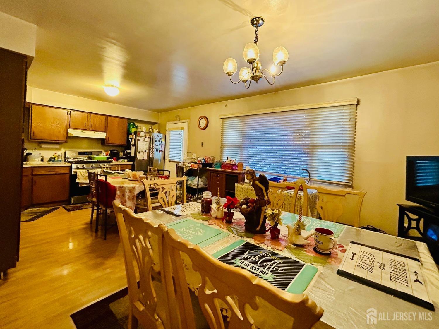 Property Photo:  