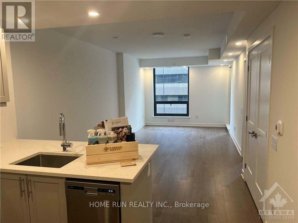 Property Photo:  340 Queen Street 804  ON K1R 0G1 