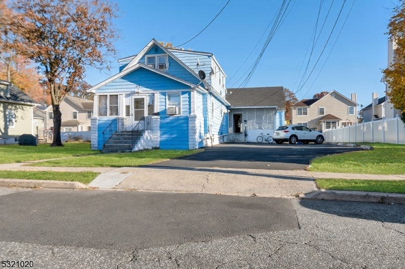 Property Photo:  1078 Newton St  NJ 08902 