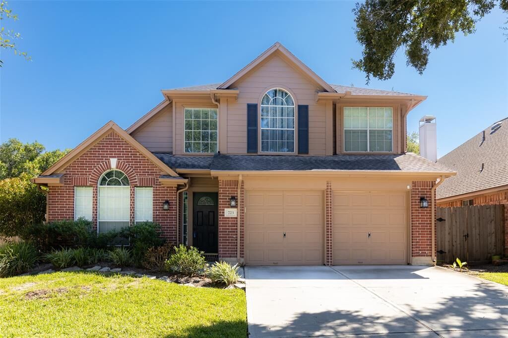 Property Photo:  723 Avery Drive  TX 77479 