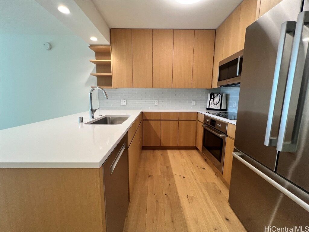 Property Photo: 1388 Kapiolani Boulevard 1805 HI 96814