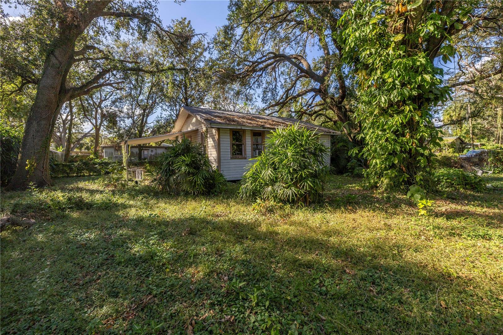 Property Photo:  7414 Brooklyn Road  FL 33625 