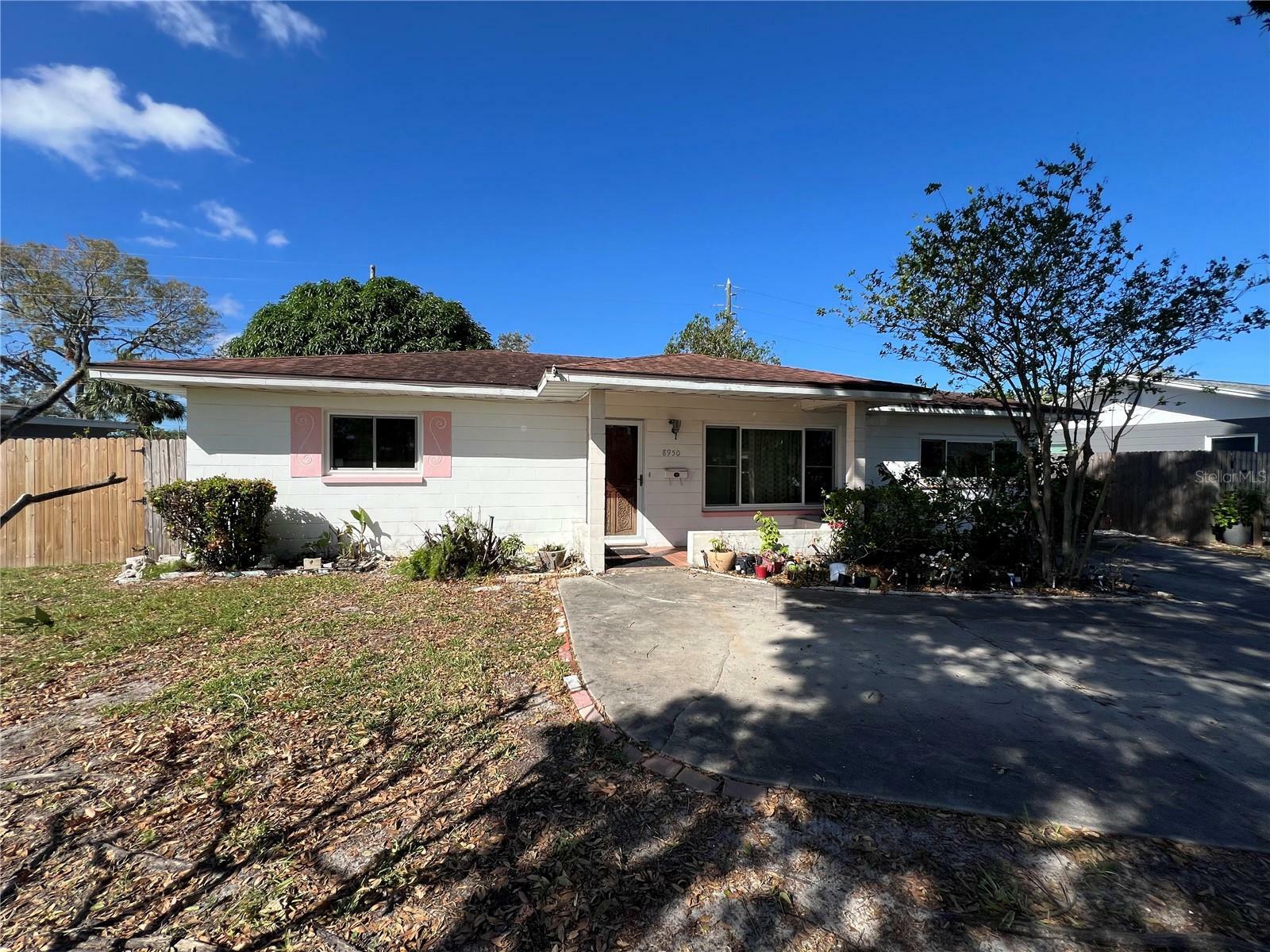 Property Photo:  8950 3rd Street N  FL 33702 