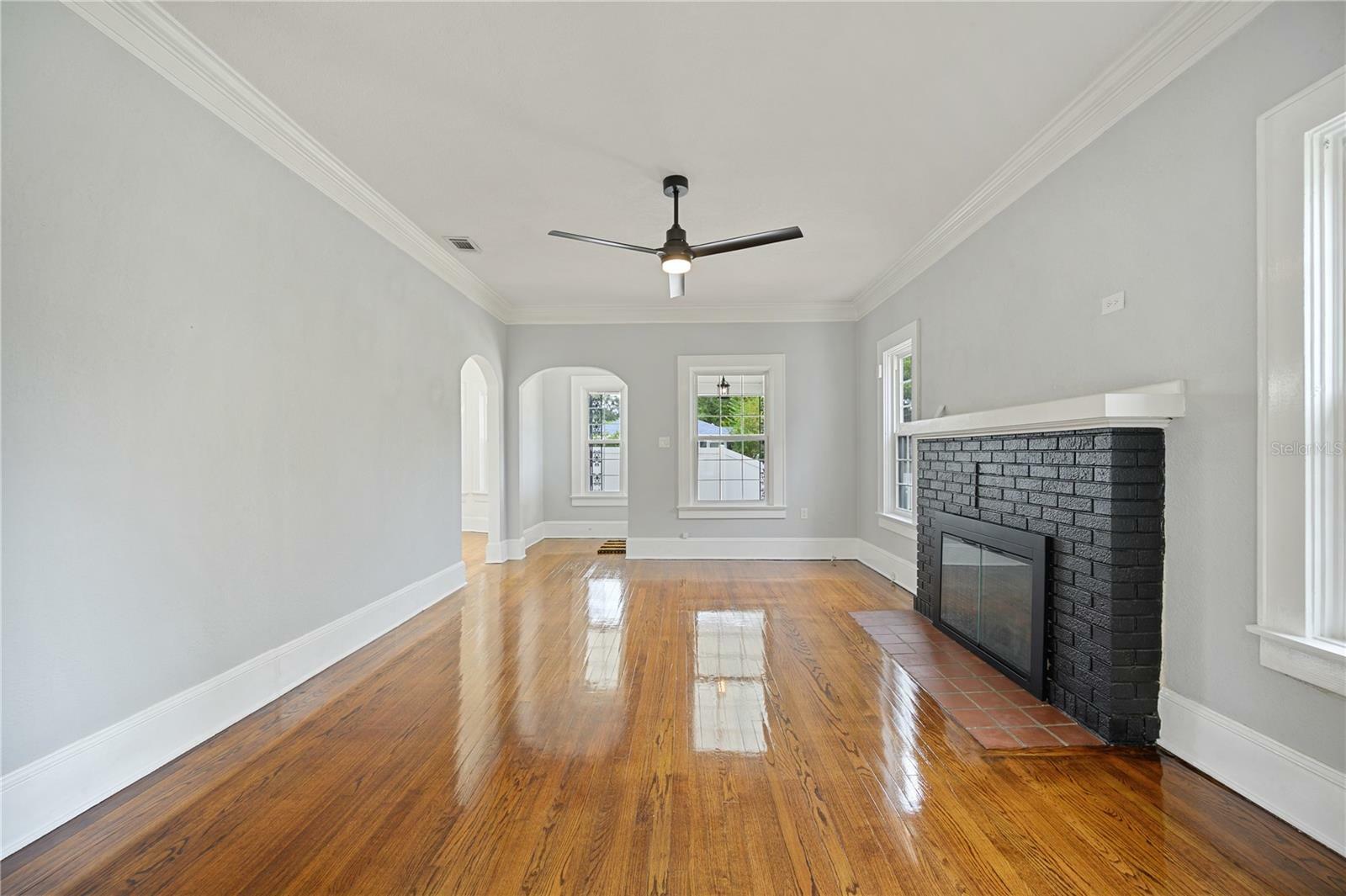 Property Photo:  617 Kerneywood Street  FL 33803 