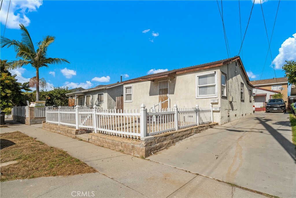 4711 W 165th Street  Lawndale CA 90260 photo