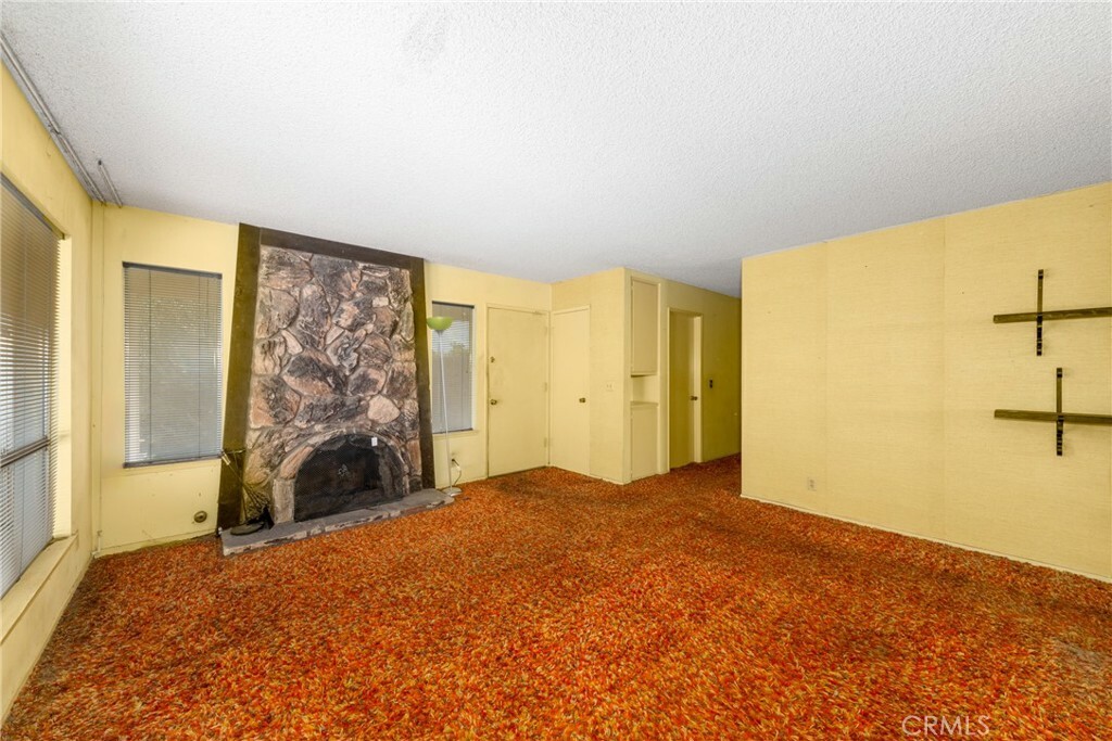 Property Photo:  1001 N Van Buren Street  CA 92870 