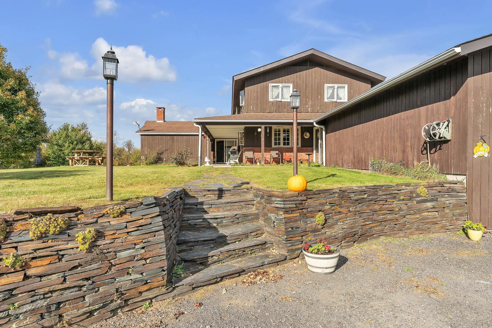 Property Photo:  915 Turnpike Road  VT 05675 