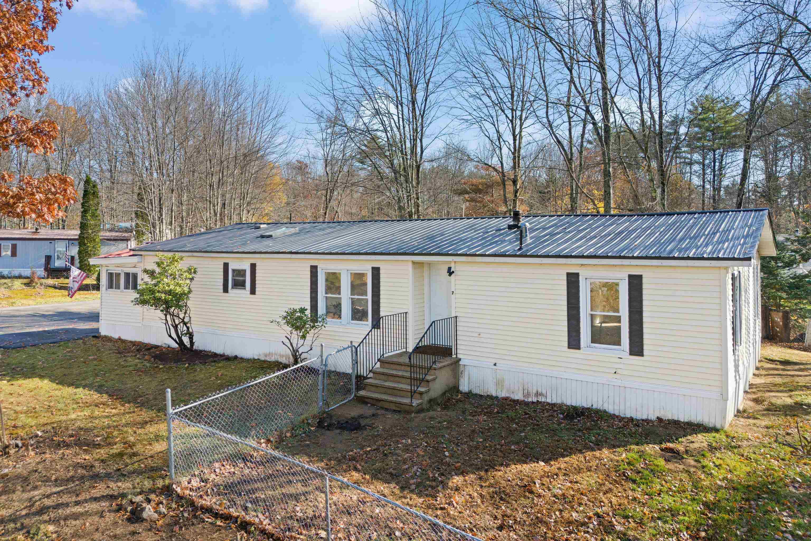 Property Photo:  7 Brownstone Lane  NH 03867 