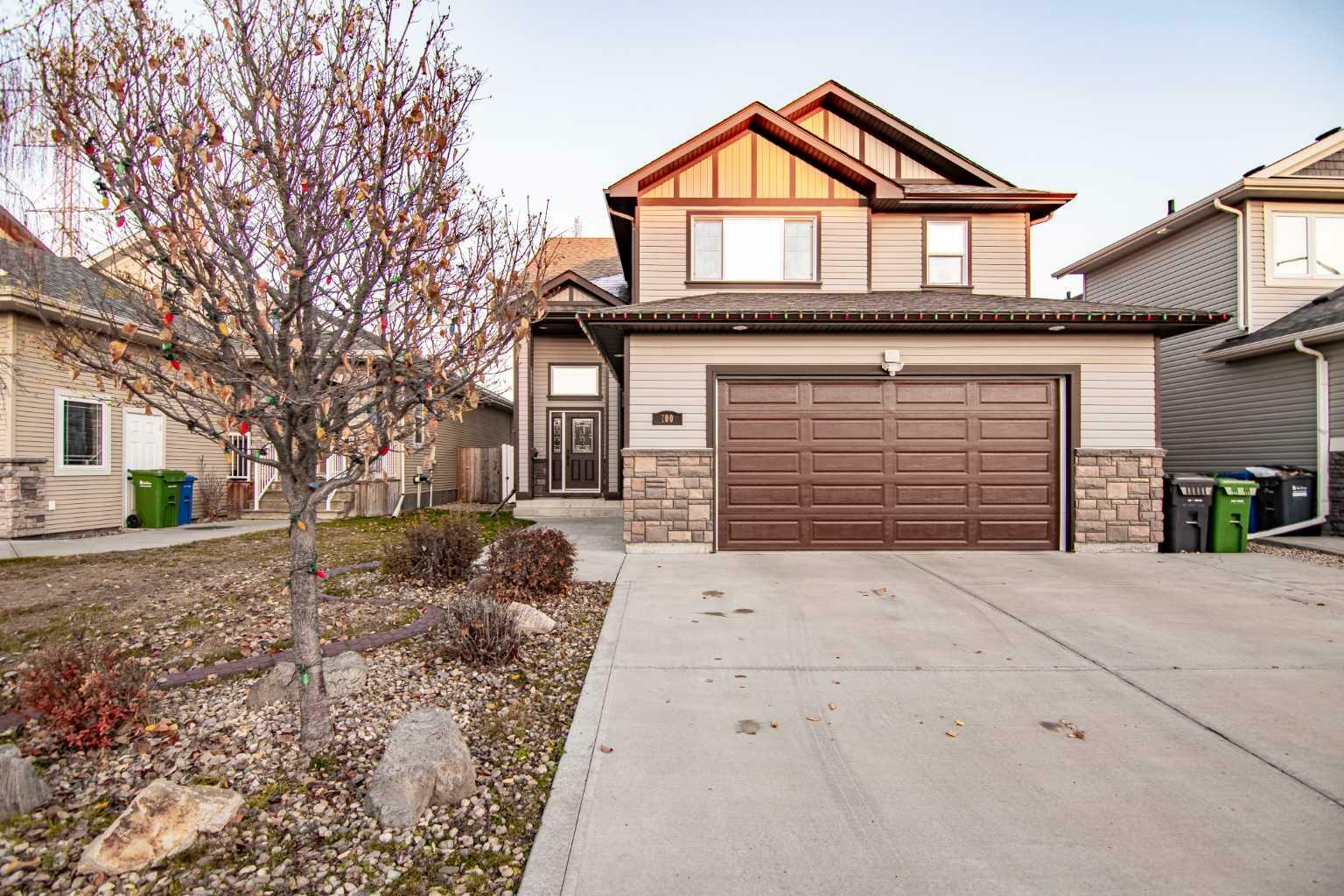 100 Vincent Close  Red Deer AB T4R 0H8 photo