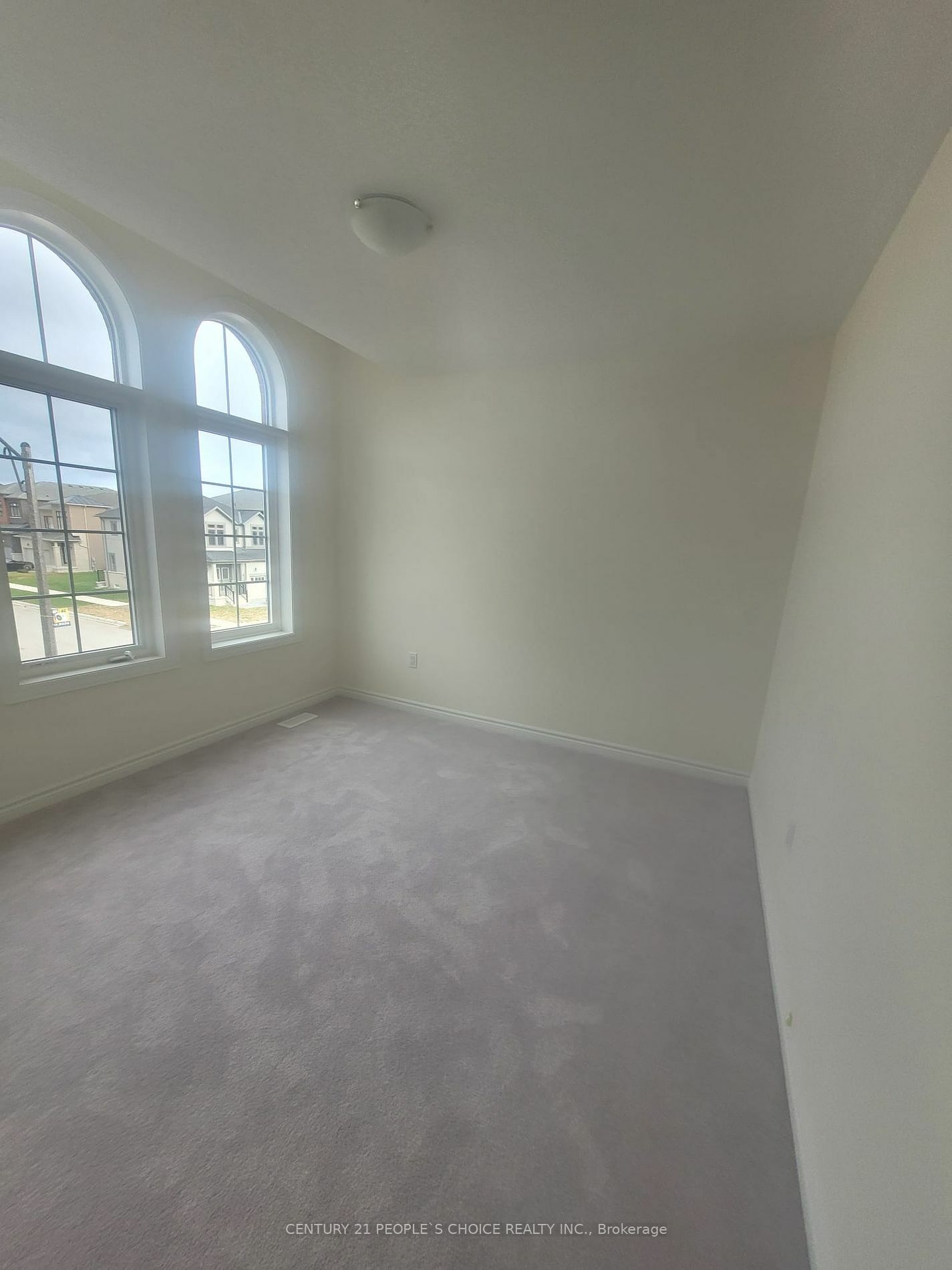 Property Photo:  2100 Hallandale St  ON L1L 0T5 