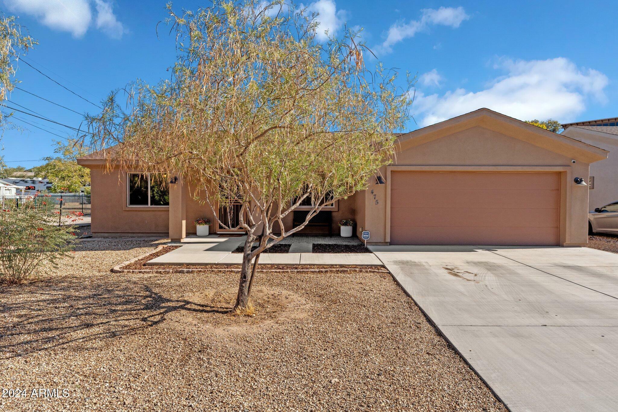 Property Photo:  475 W Mohave Street  AZ 85390 