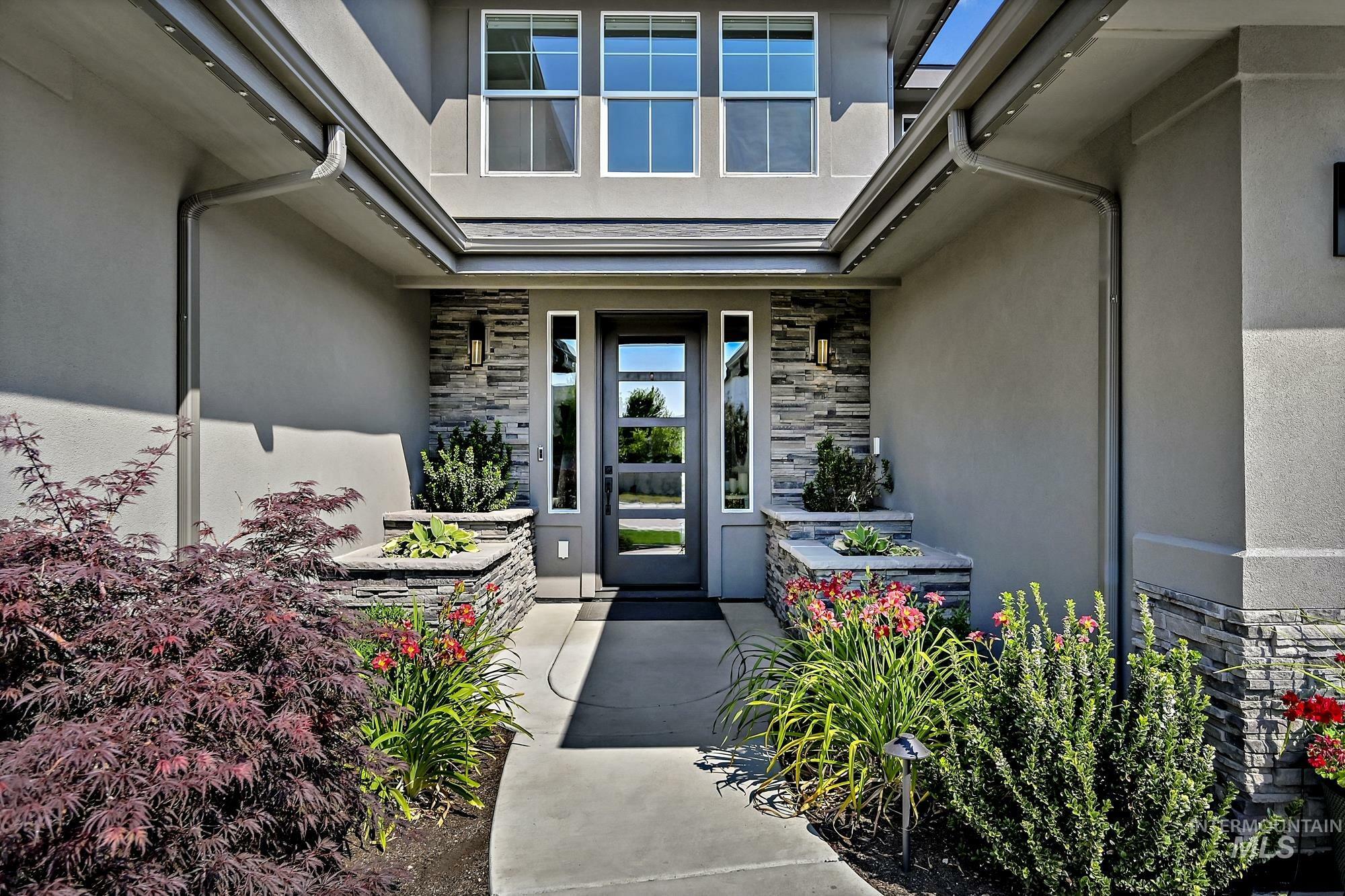 Property Photo:  5375 N Palio Avenue  ID 83646 