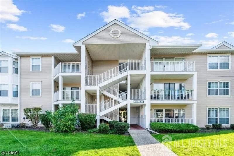 Property Photo: 35 Lindsey Court NJ 08823