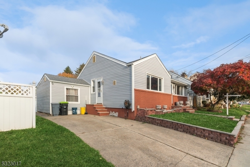 Property Photo:  208 Hazelhurst Ave  NJ 08638 