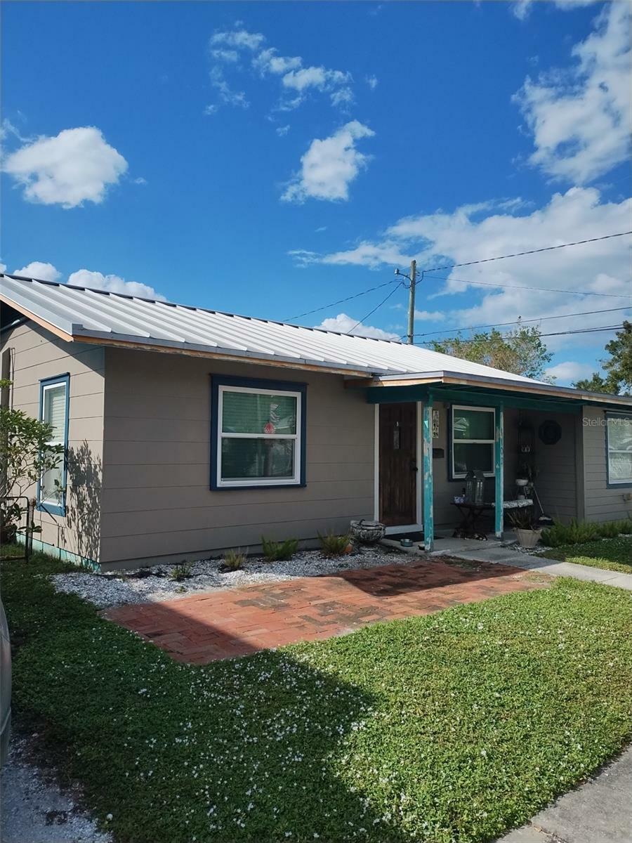 Property Photo:  1102 12th Street W  FL 34205 