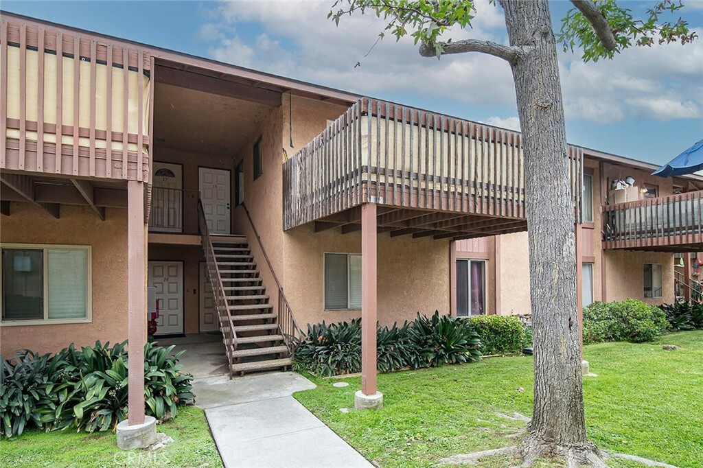 Property Photo:  5905 Rosemead Boulevard 15  CA 90660 