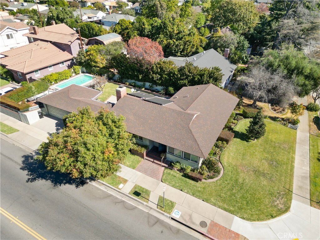 Property Photo: 500 N San Marino Avenue CA 91775