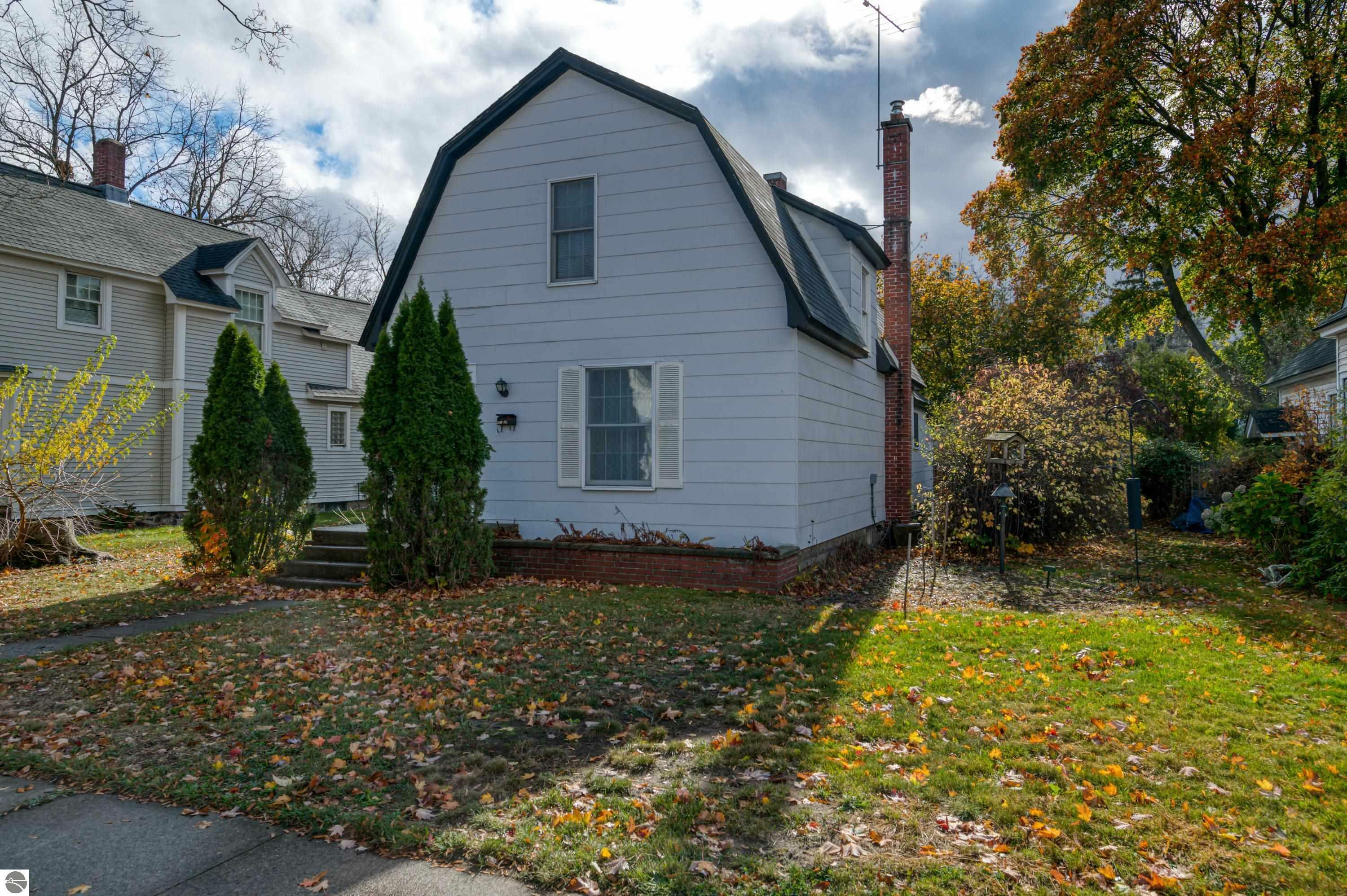 Property Photo:  607 W Tenth Street  MI 49684 