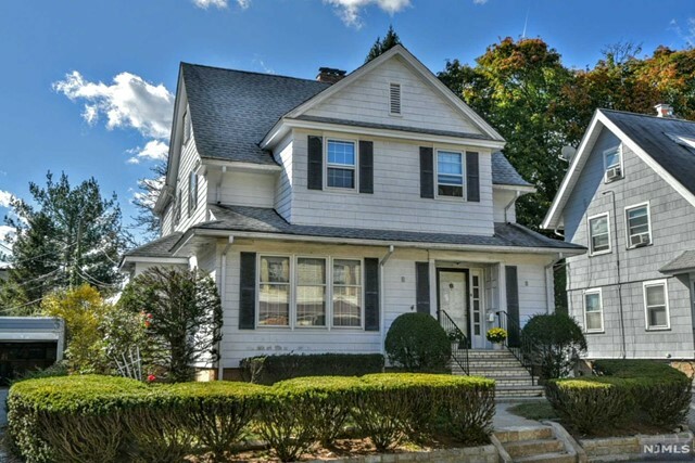 Property Photo:  6 Mountain Place  NJ 07043 