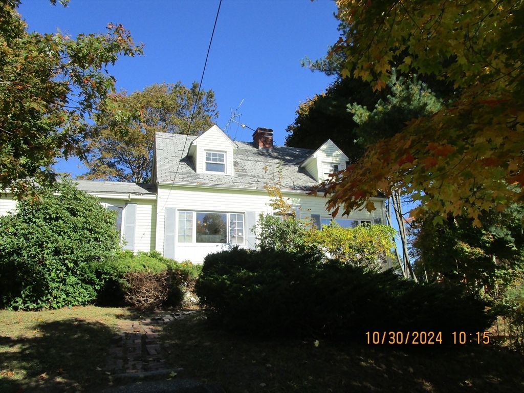 20 Westmorland Dr  Worcester MA 01602 photo